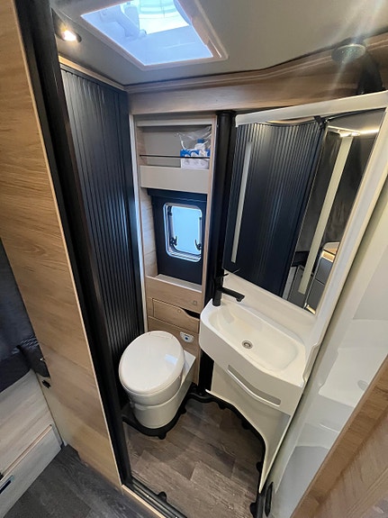 Knaus BOXTIME 630 ME // truma diesel, 8-trinns automat, kan reg på 3500 kg// 22 of 28