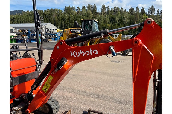 Kubota U10 - 3 22 of 30