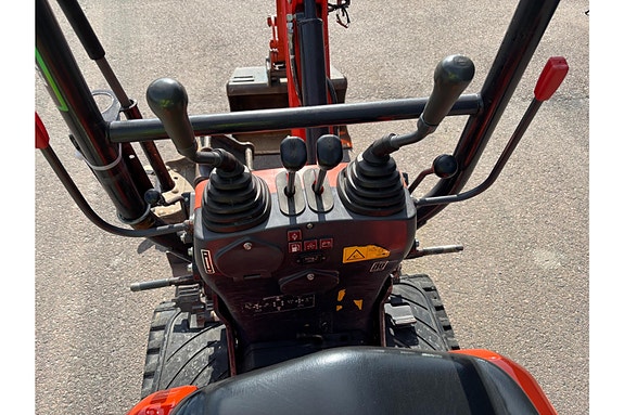 Kubota U10 - 3 29 of 30