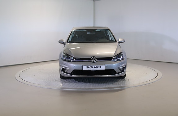 Volkswagen e-Golf VII 8 of 30
