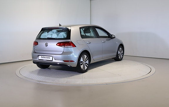 Volkswagen e-Golf VII 5 of 30