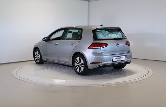 Volkswagen e-Golf VII 3 of 30