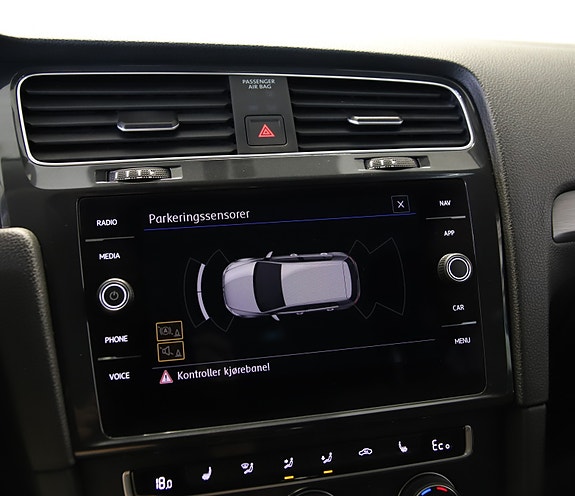 Volkswagen e-Golf VII 20 of 30
