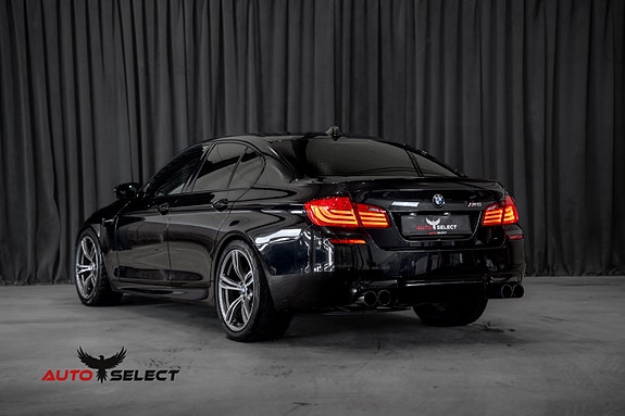 BMW M5 13 of 30