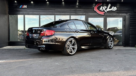 BMW M5 6 of 25