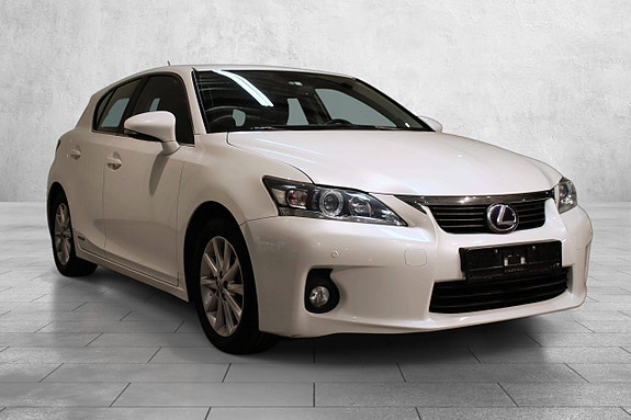 Lexus CT200h 7 of 30