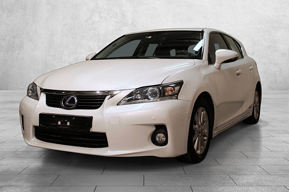Lexus CT200h 4 of 30