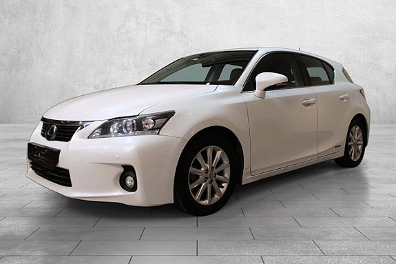Lexus CT200h 6 of 30
