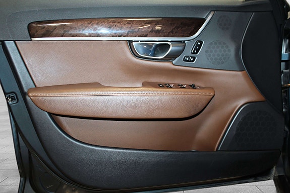 Volvo V90 18 of 30