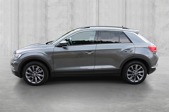 Volkswagen T-Roc 3 of 15