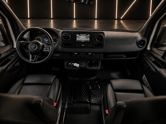 Mercedes-Benz Sprinter 516 18 of 30