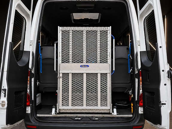 Mercedes-Benz Sprinter 516 12 of 30