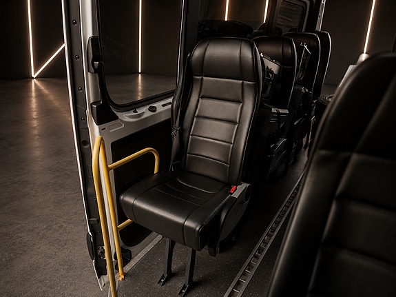 Mercedes-Benz Sprinter 516 15 of 30