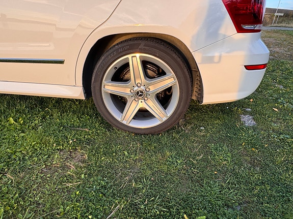 Mercedes-Benz GLK220 17 of 30