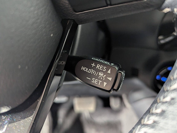 Toyota HiLux 27 of 30