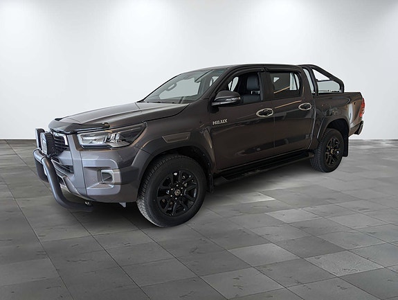 Toyota HiLux 3 of 30
