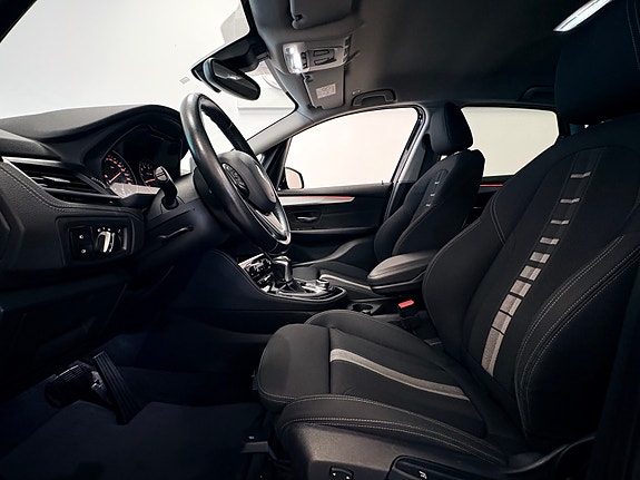 BMW 225xe 8 of 20