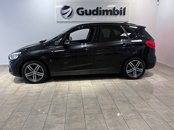 BMW 225xe 4 of 20