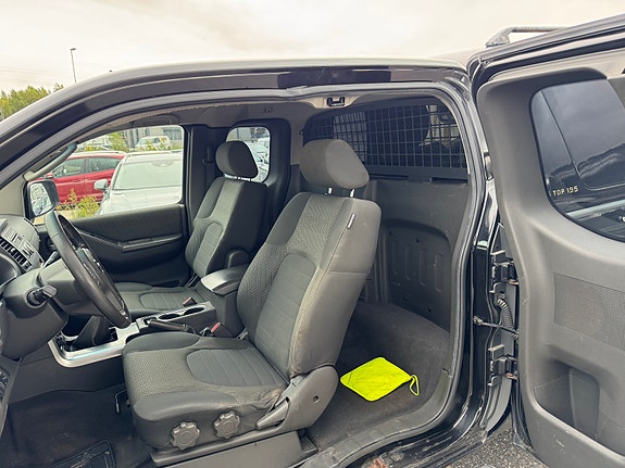 Nissan Navara 14 of 27