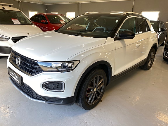 Volkswagen T-Roc 8 of 22