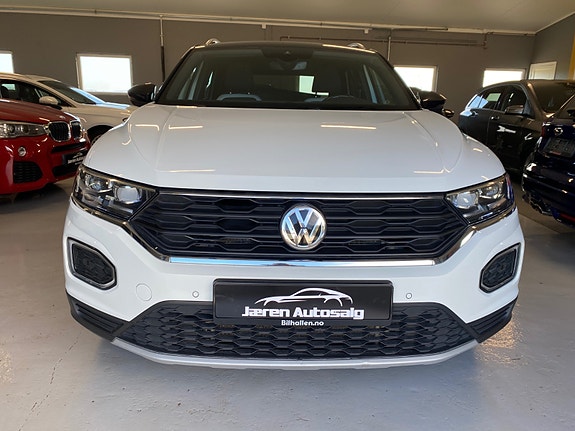 Volkswagen T-Roc 2 of 22