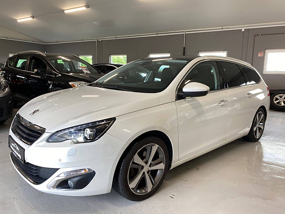 Peugeot 308 8 of 28