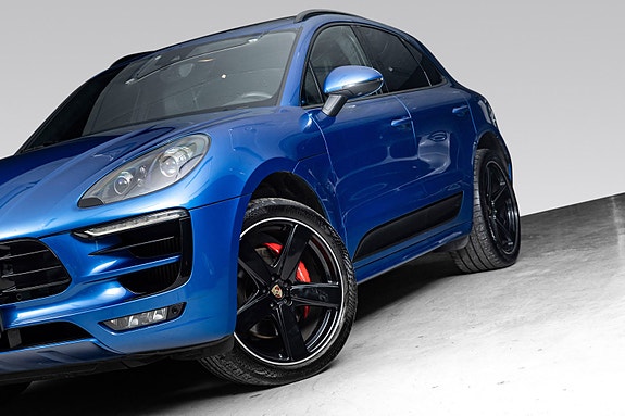 Porsche Macan 3 of 30