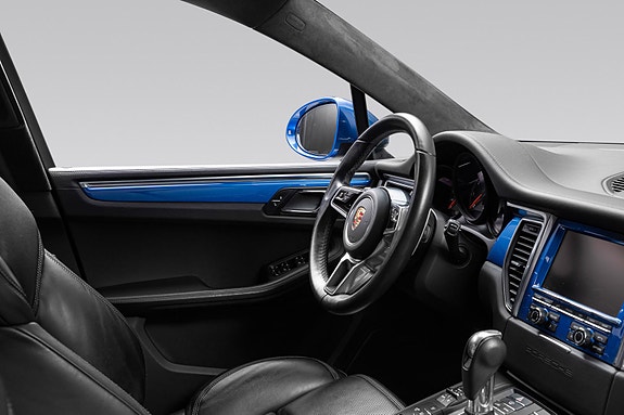 Porsche Macan 19 of 30