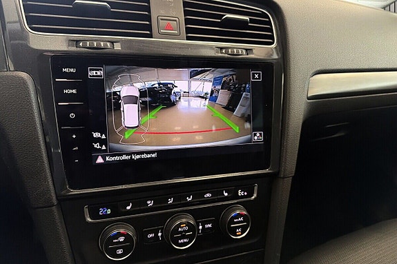 Volkswagen e-Golf VII 15 of 20
