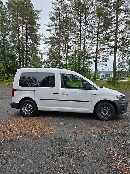 Volkswagen Caddy 4 of 10