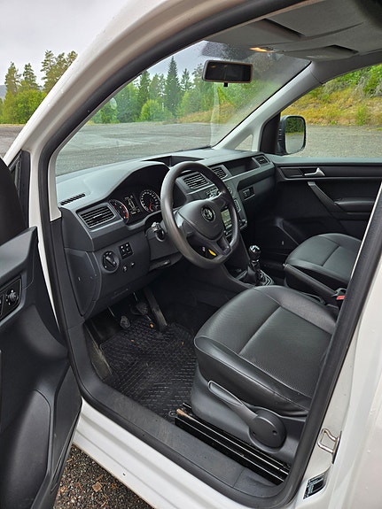 Volkswagen Caddy 9 of 10