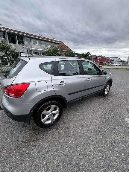 Nissan Qashqai 5 of 17