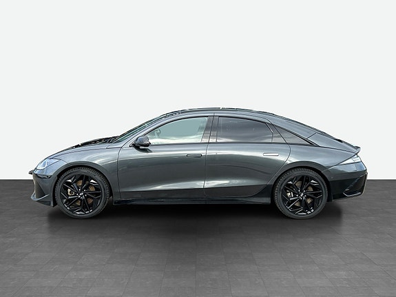 Hyundai Ioniq 6 2 of 22