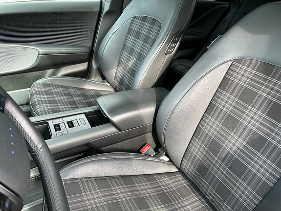 Hyundai Ioniq 6 12 of 22