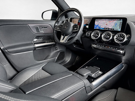 Mercedes-Benz EQA300 19 of 19