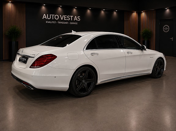 Mercedes-Benz S63 3 of 5