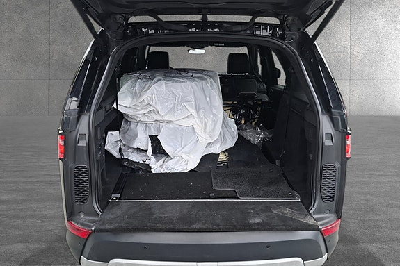 Land Rover Discovery 13 of 27