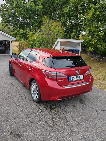 Lexus CT200h 5 of 30