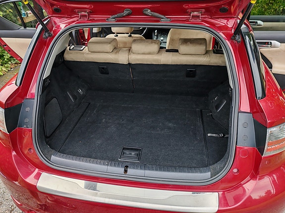 Lexus CT200h 17 of 30