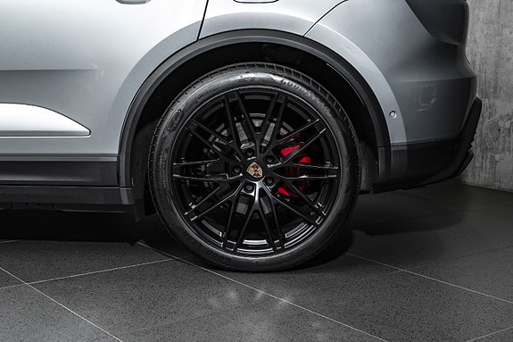 Porsche Macan 14 of 30