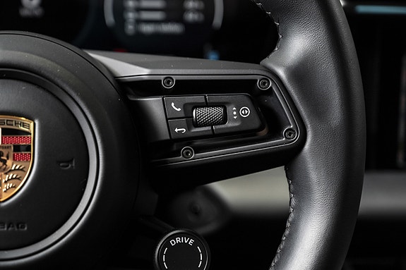 Porsche Macan 23 of 30