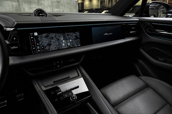 Porsche Macan 29 of 30