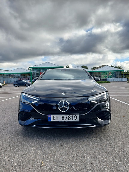 Mercedes-Benz EQE350 4 of 30