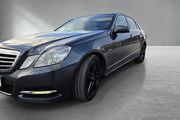 Mercedes-Benz E250 5 of 22