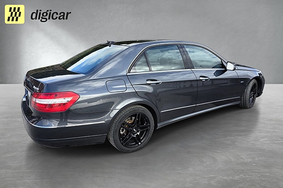 Mercedes-Benz E250 2 of 22