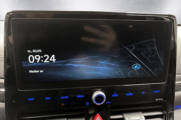 Hyundai IONIQ 13 of 18