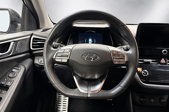 Hyundai IONIQ 10 of 18