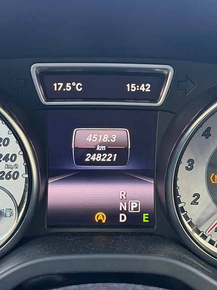 Mercedes-Benz CLA180 15 of 18