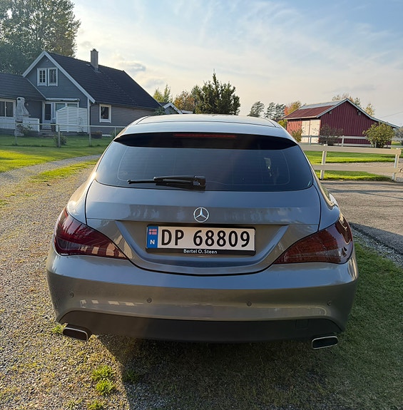 Mercedes-Benz CLA180 4 of 18