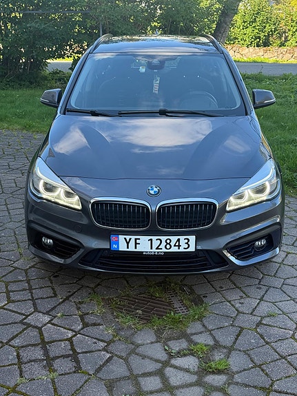 BMW 225xe 8 of 14